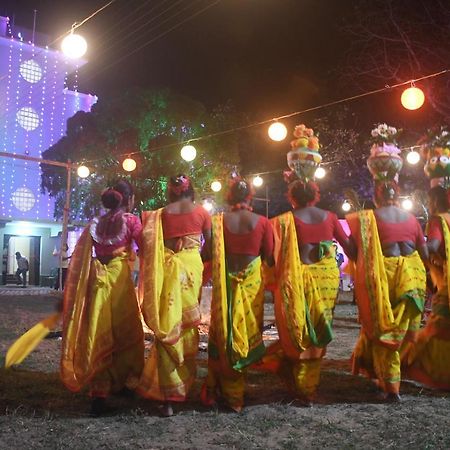 Jhargram Eshani Hotels And Guest House ภายนอก รูปภาพ