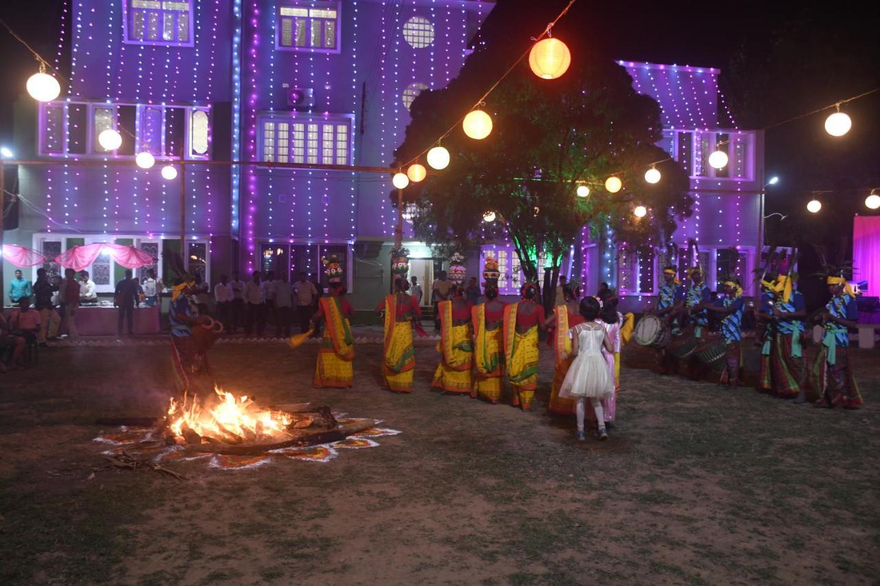 Jhargram Eshani Hotels And Guest House ภายนอก รูปภาพ