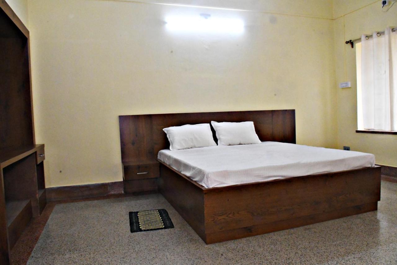 Jhargram Eshani Hotels And Guest House ภายนอก รูปภาพ